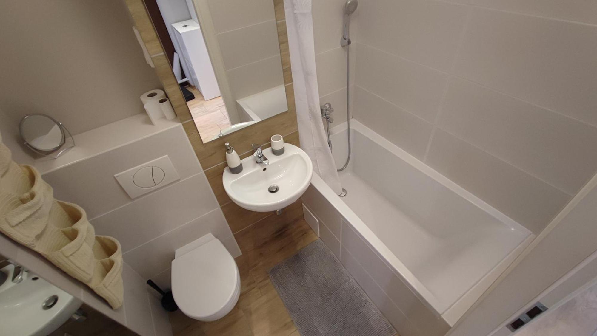 Lenki Apartamenty Metro Brodno Varşova Dış mekan fotoğraf